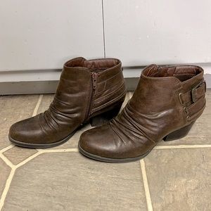 Baretraps Booties Size 7
